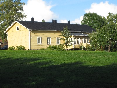 Hannu ja Elisa Tapola, Lempäälä